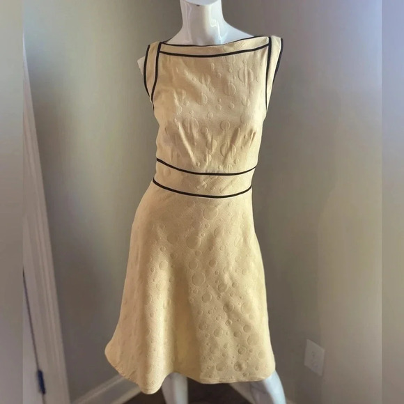 Kay Unger Dresses & Skirts - Kay Unger New York yellow sleeveless circle dress  vintage brown piping  size 4